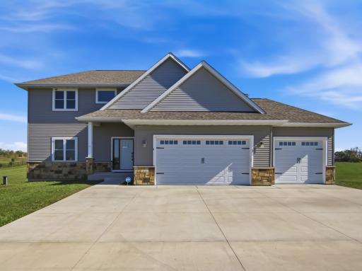 1611 92nd Street, New Richmond, WI 54017