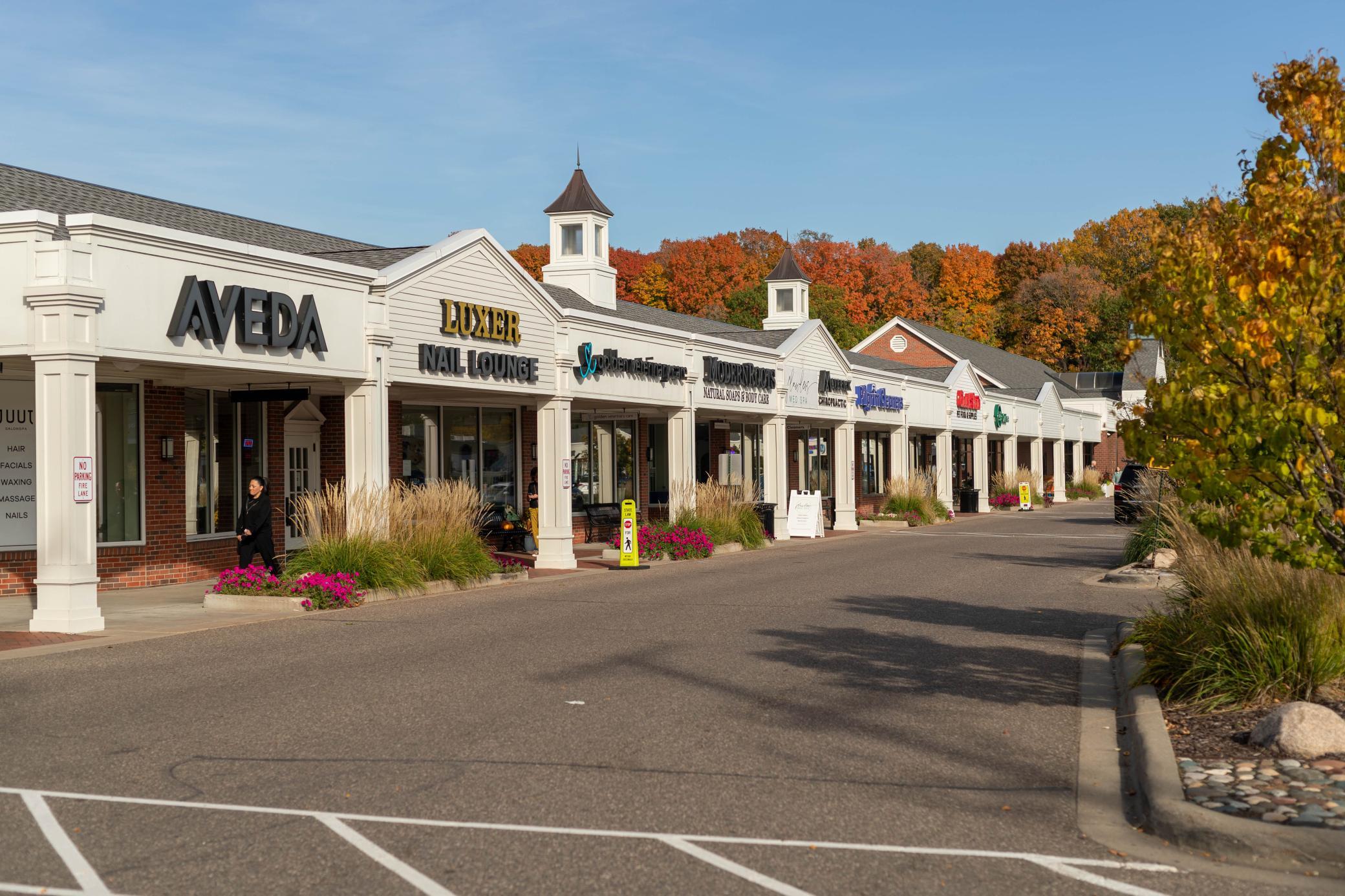 Wayzata mall