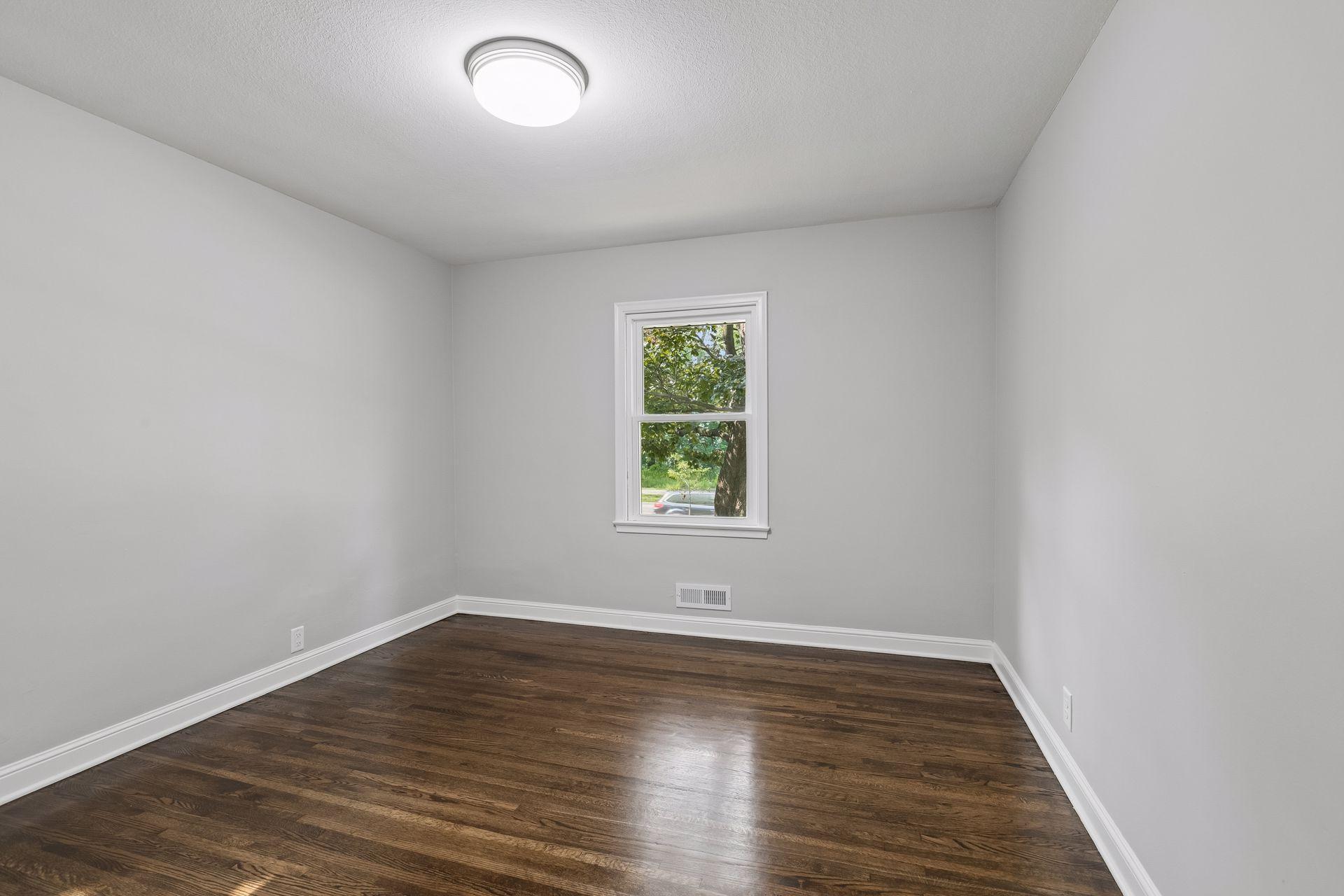33 - Br 1.jpg