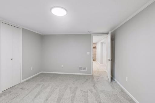 1800 37th Avenue NE, Minneapolis, MN 55421