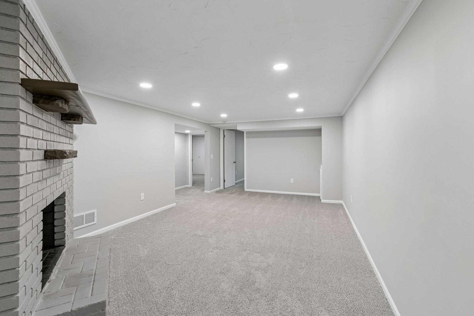 39 - Family Room 1.jpg