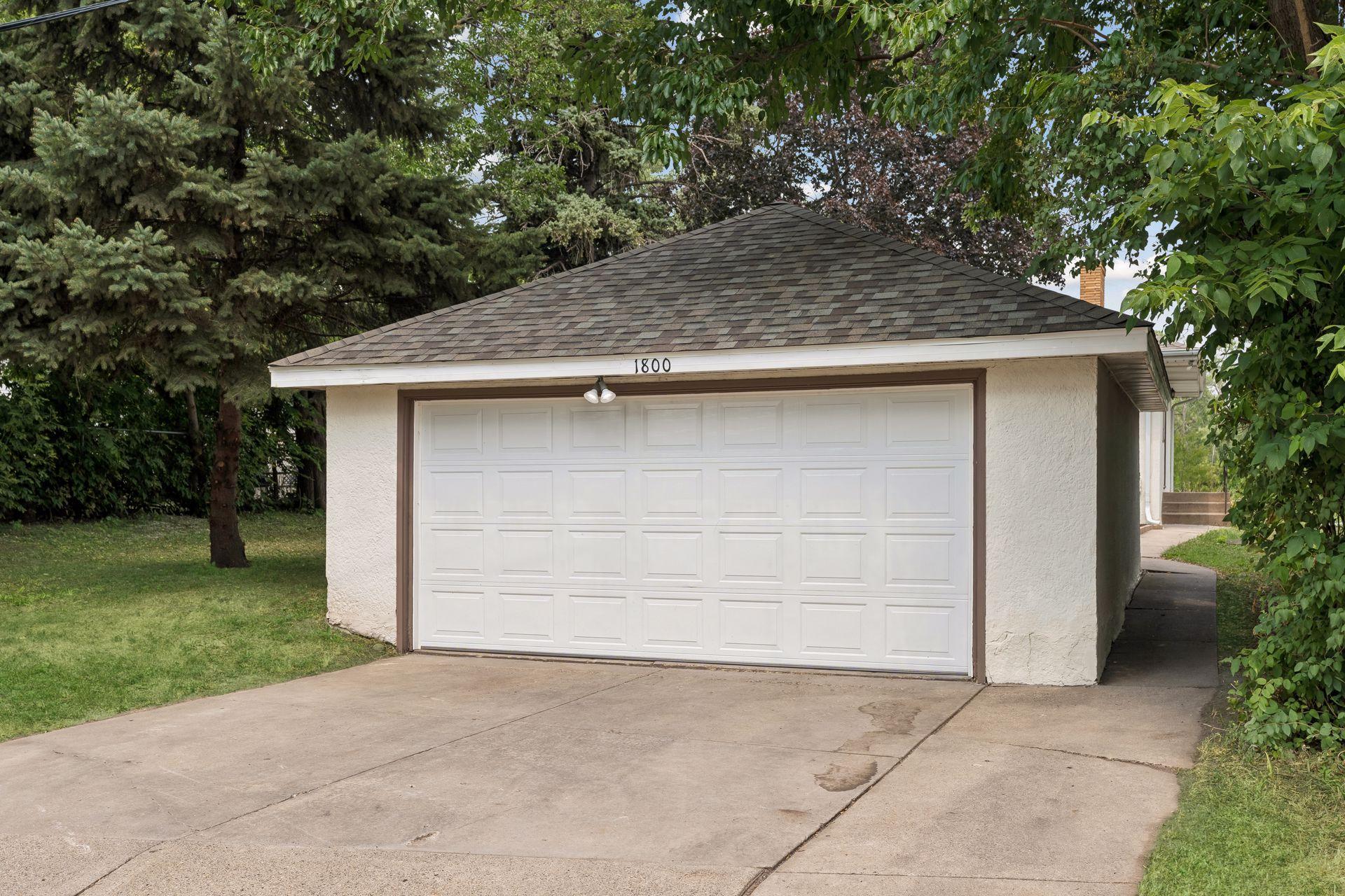 19 -Back Exterior 4.jpg