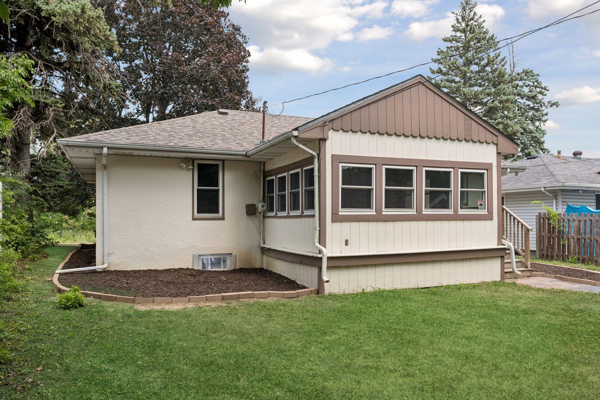 17 - Back Exterior 2.jpg