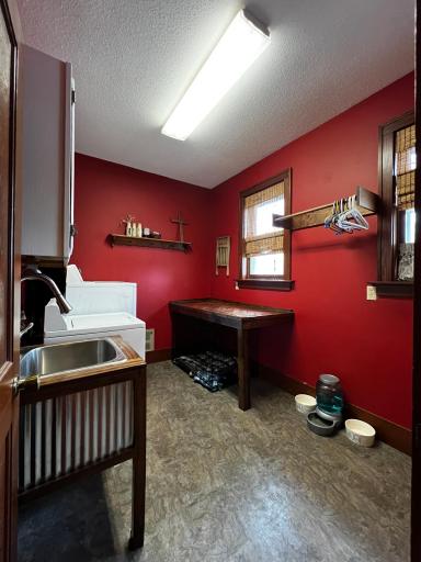 Laundry Room on Upper Level - Laundry Sink and Table