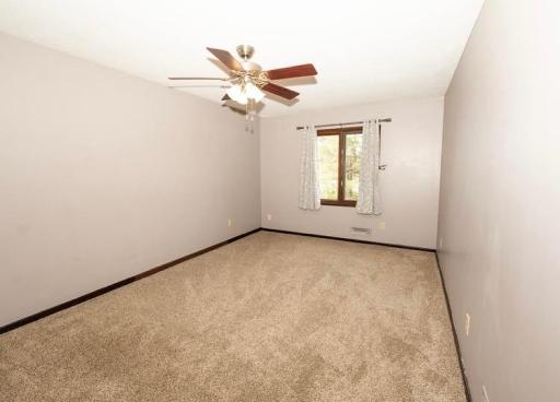 9981 106th Place N, Maple Grove, MN 55369