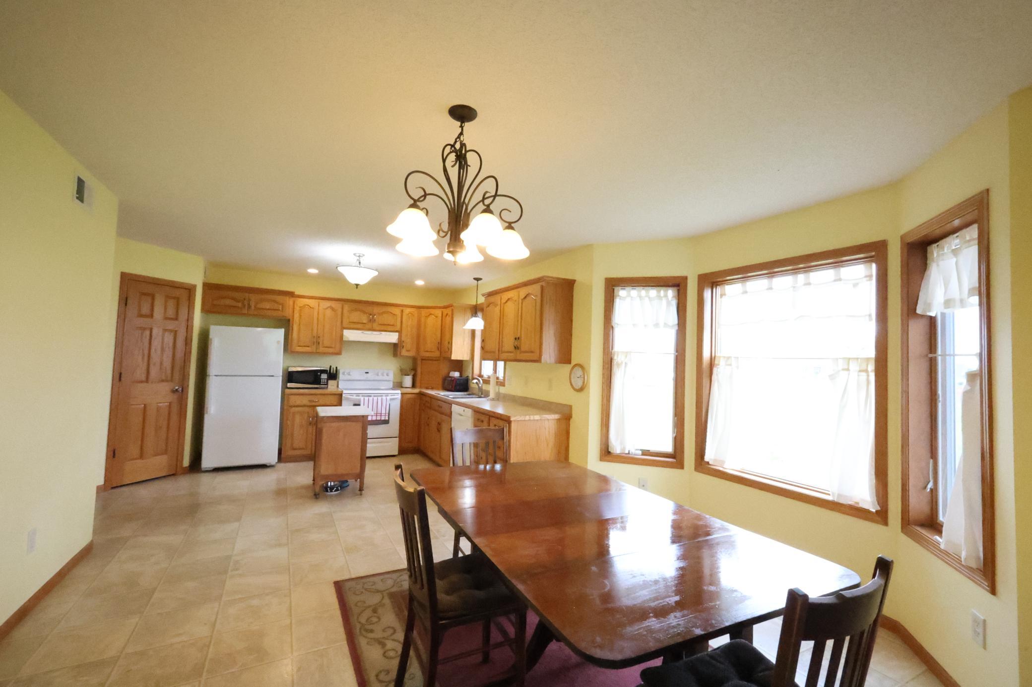 Kitchen/Dining