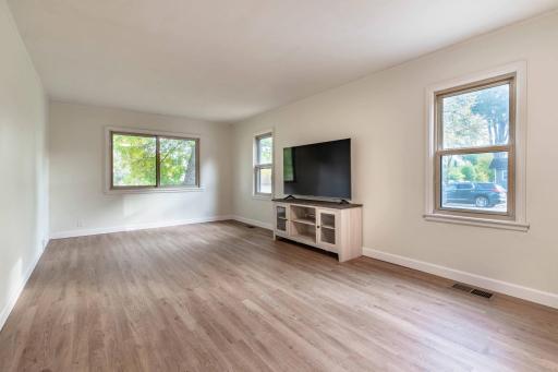 803 W Laurel Street, Fergus Falls, MN 56537