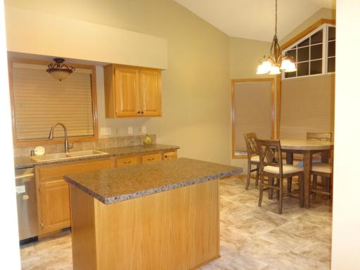 16635 42nd Avenue N, Plymouth, MN 55446