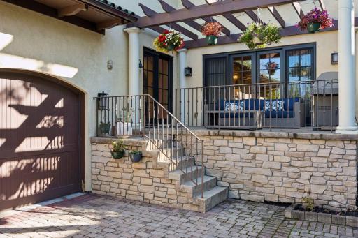 3742 Abbott Avenue S, Minneapolis, MN 55410