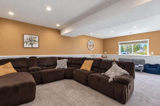 233 Oak Drive, Eagle Lake, MN 56024