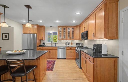 19151 Hanus Road, Minnetonka, MN 55345