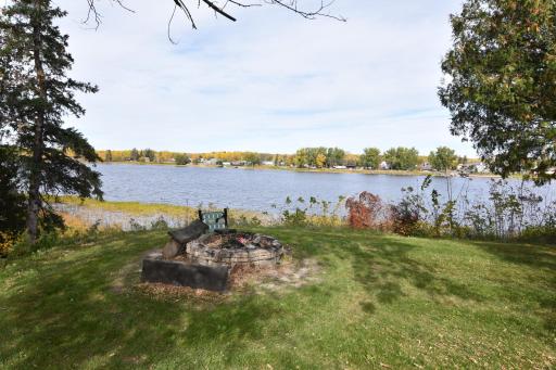 204 River Drive NE, Baudette, MN 56623