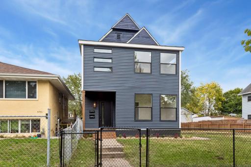 3733 Portland Avenue South - Spacecrafting - 0001.jpg