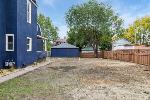 3733 Portland Avenue South - Spacecrafting - 0039.jpg