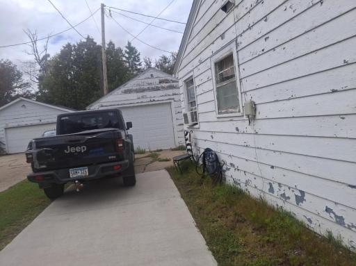 4115 4th Avenue E, Hibbing, MN 55746