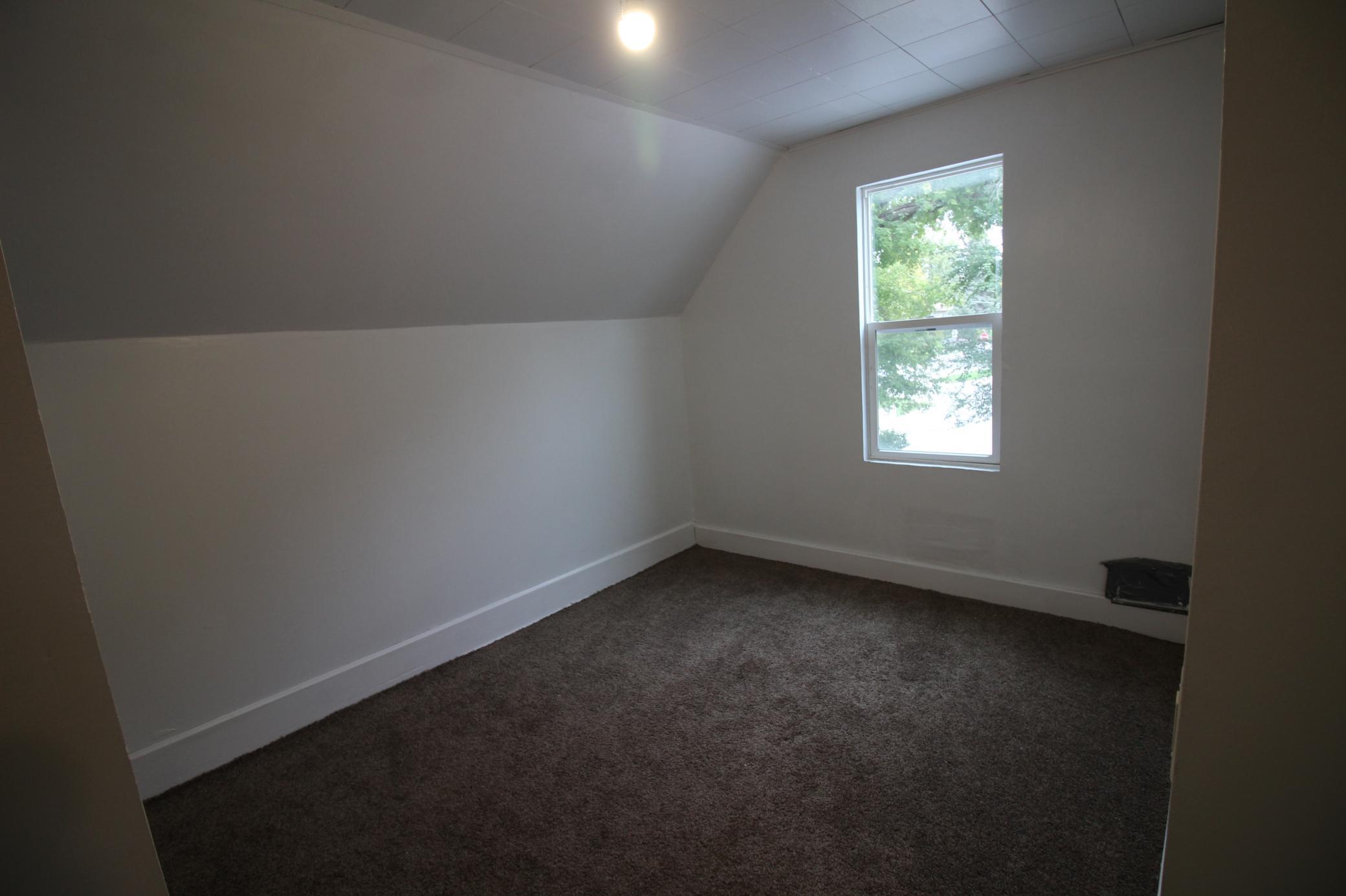 Bedroom 2 Up.JPG