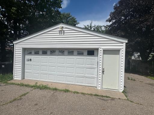 128 4th Avenue S, South Saint Paul, MN 55075