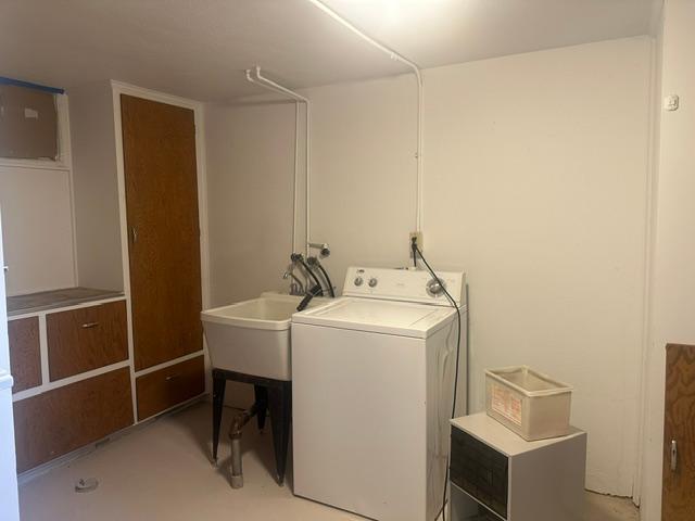 Basement Laundry.jpeg