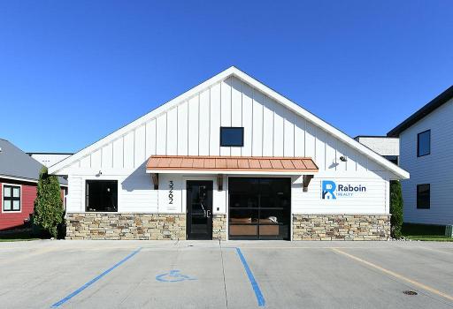 3262 Oak Ridge Loop E, West Fargo, ND 58078
