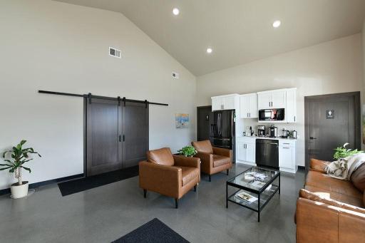 3262 Oak Ridge Loop E, West Fargo, ND 58078