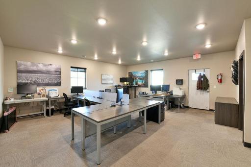 3262 Oak Ridge Loop E, West Fargo, ND 58078
