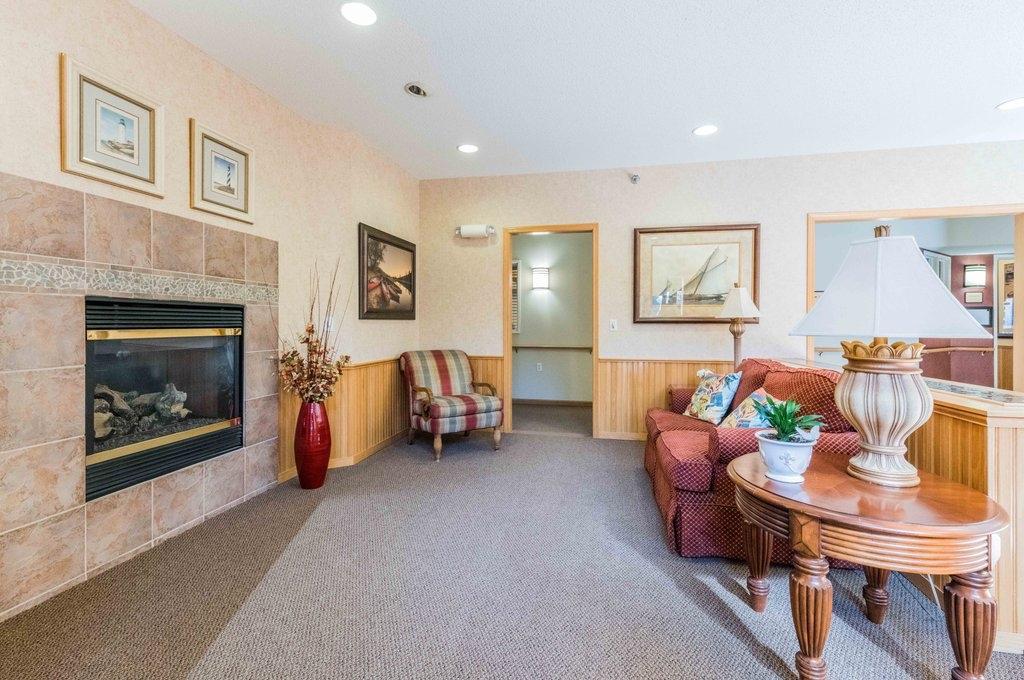Sitting Area located in the lobby area for welcoming guests or continuing conversations with other residents.