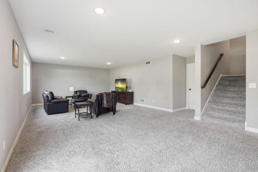 15606 Pennsylvania Avenue, Prior Lake, MN 55372
