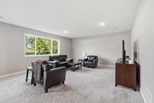 15606 Pennsylvania Avenue, Prior Lake, MN 55372