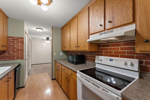 122 Demont Avenue E, 258, Little Canada, MN 55117