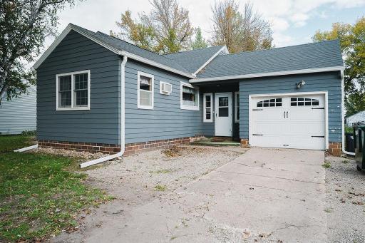 313 E Willis Street, Elmore, MN 56027