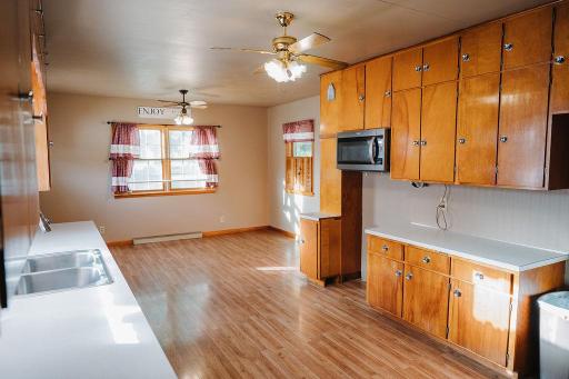 313 E Willis Street, Elmore, MN 56027