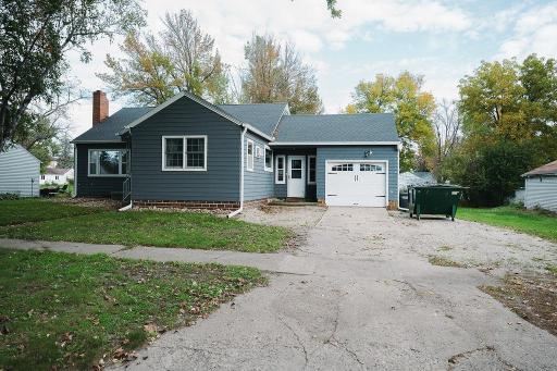 313 E Willis Street, Elmore, MN 56027