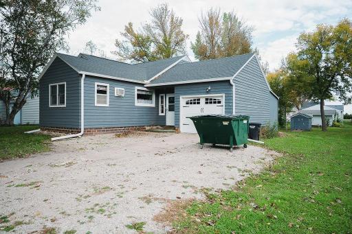 313 E Willis Street, Elmore, MN 56027