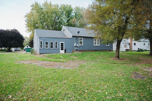313 E Willis Street, Elmore, MN 56027