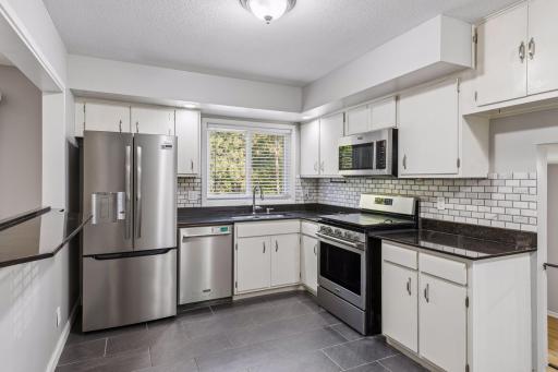 1349 Cedarwood Drive, Woodbury, MN 55125