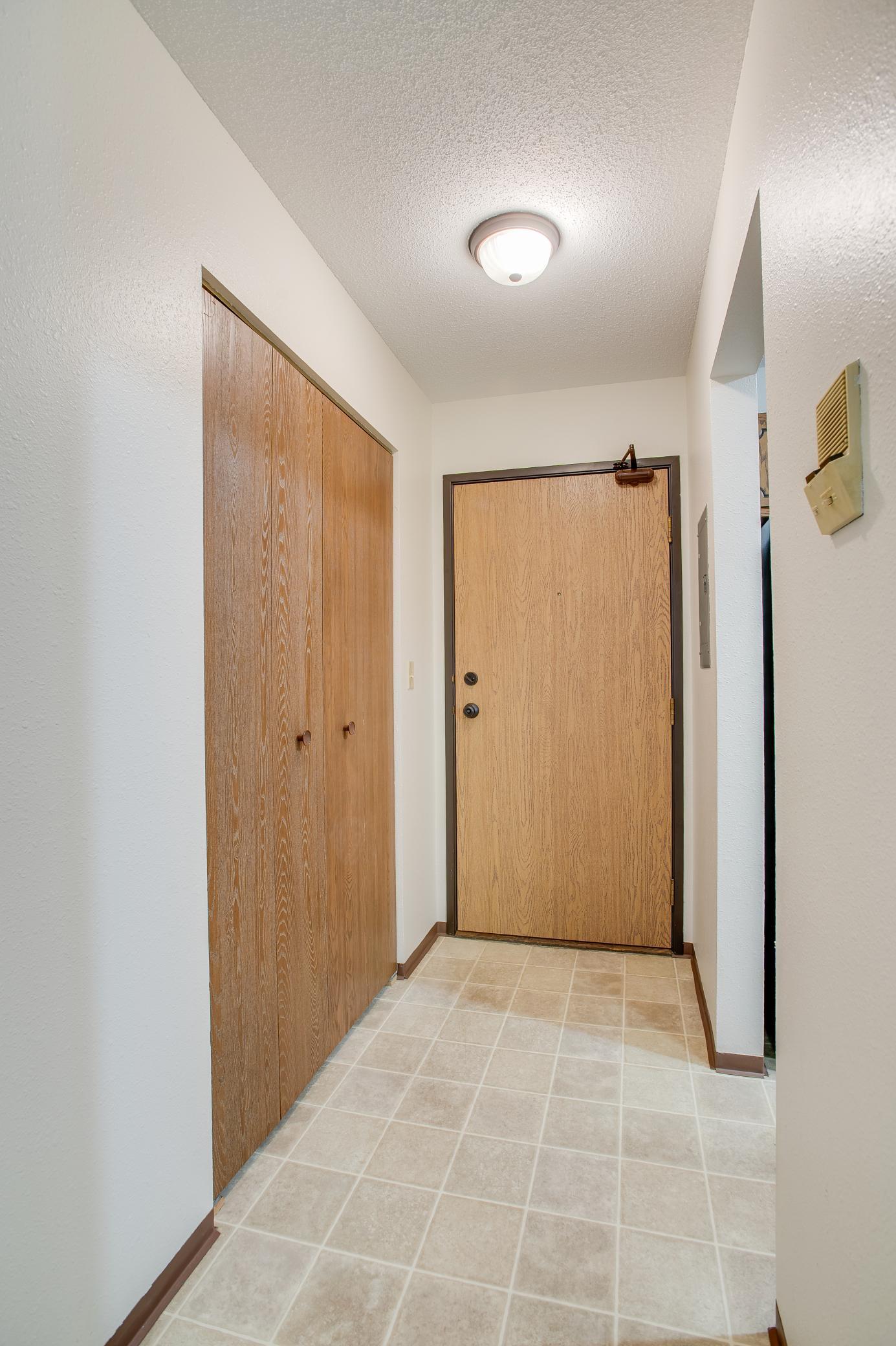331_PRAIRIEWOOD_CIR_#104-5.jpg