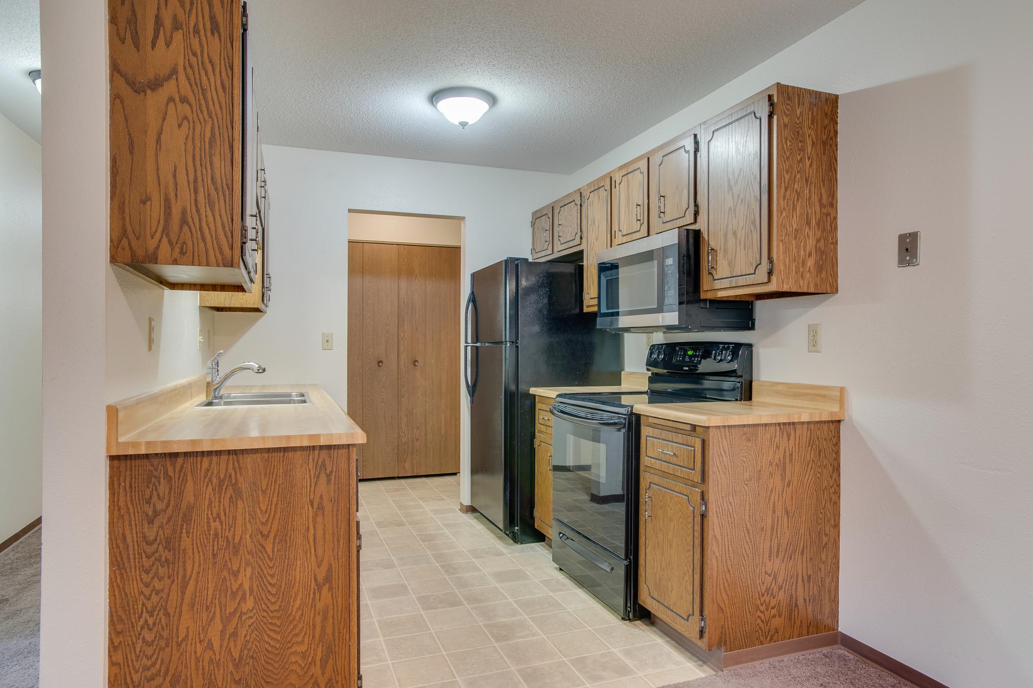 331_PRAIRIEWOOD_CIR_#104-9.jpg