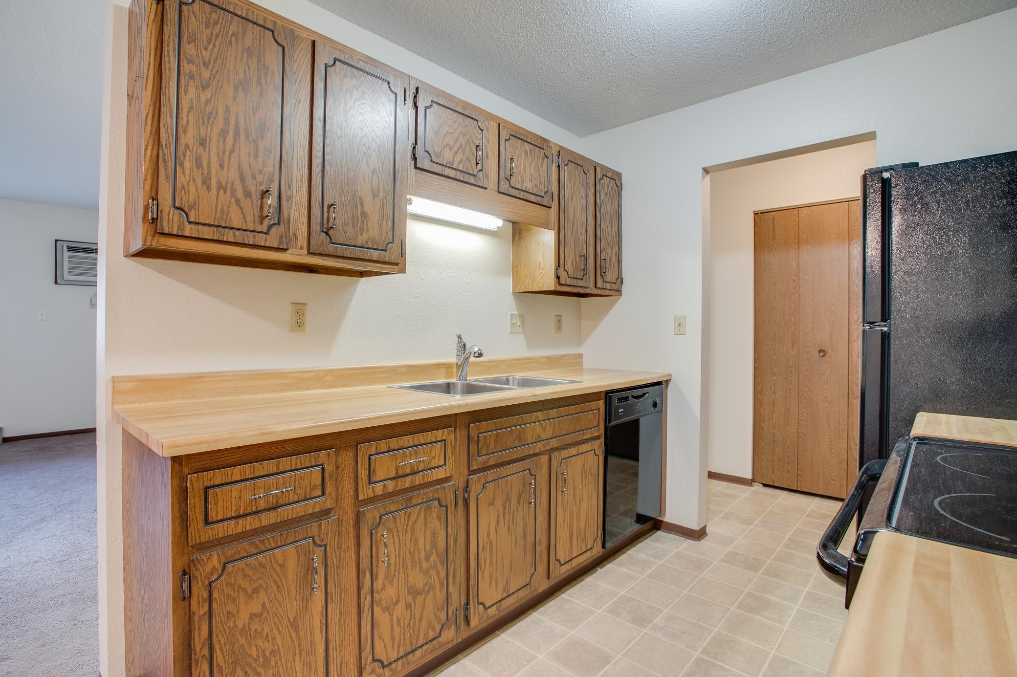 331_PRAIRIEWOOD_CIR_#104-8.jpg