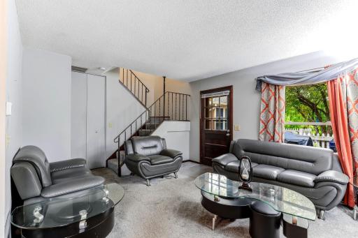 6877 Grenwich Lane N, Saint Paul, MN 55128