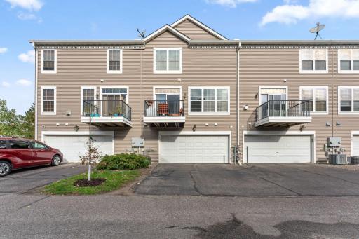 Garage/Balcony