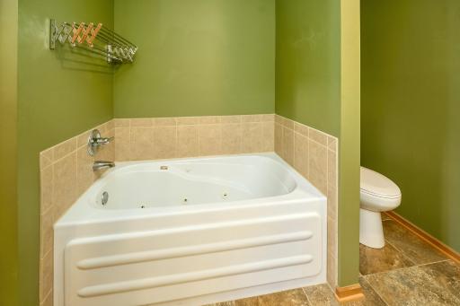 8469 Powers Place, Chanhassen, MN 55317