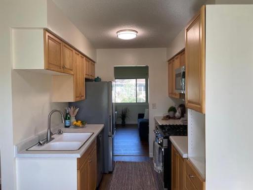 2029 NW 103rd Avenue NW, Coon Rapids, MN 55433