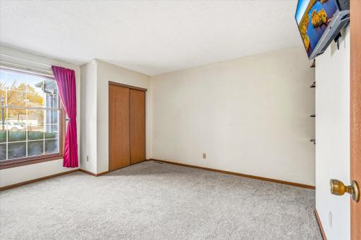10938 Quebec Avenue S, Bloomington, MN 55438