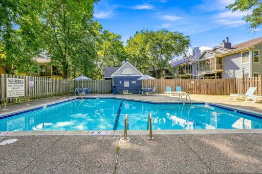 10938 Quebec Avenue S, Bloomington, MN 55438