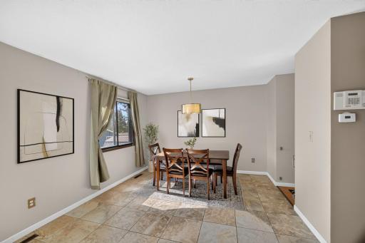 915 40th Street NW, Rochester, MN 55901