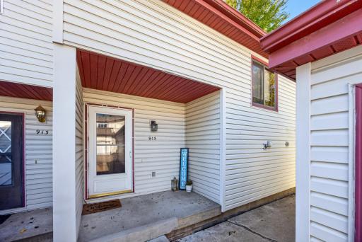 915 40th Street NW, Rochester, MN 55901