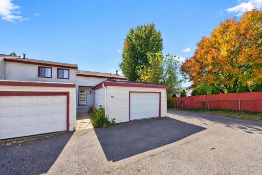 915 40th Street NW, Rochester, MN 55901