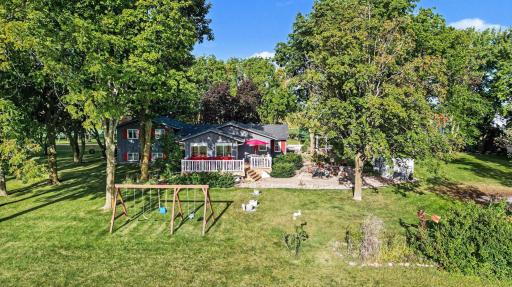 20258 380th Street, Le Center, MN 56057