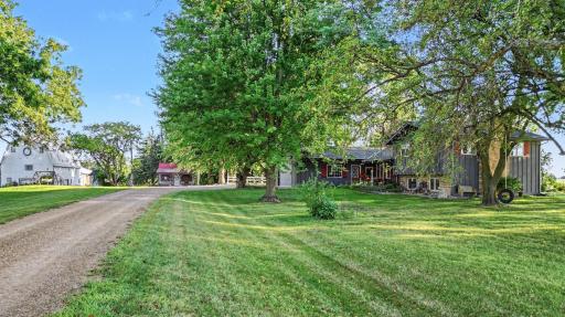 20258 380th Street, Le Center, MN 56057