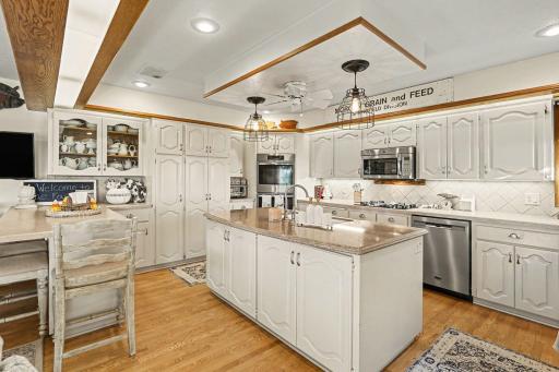 20258 380th Street, Le Center, MN 56057